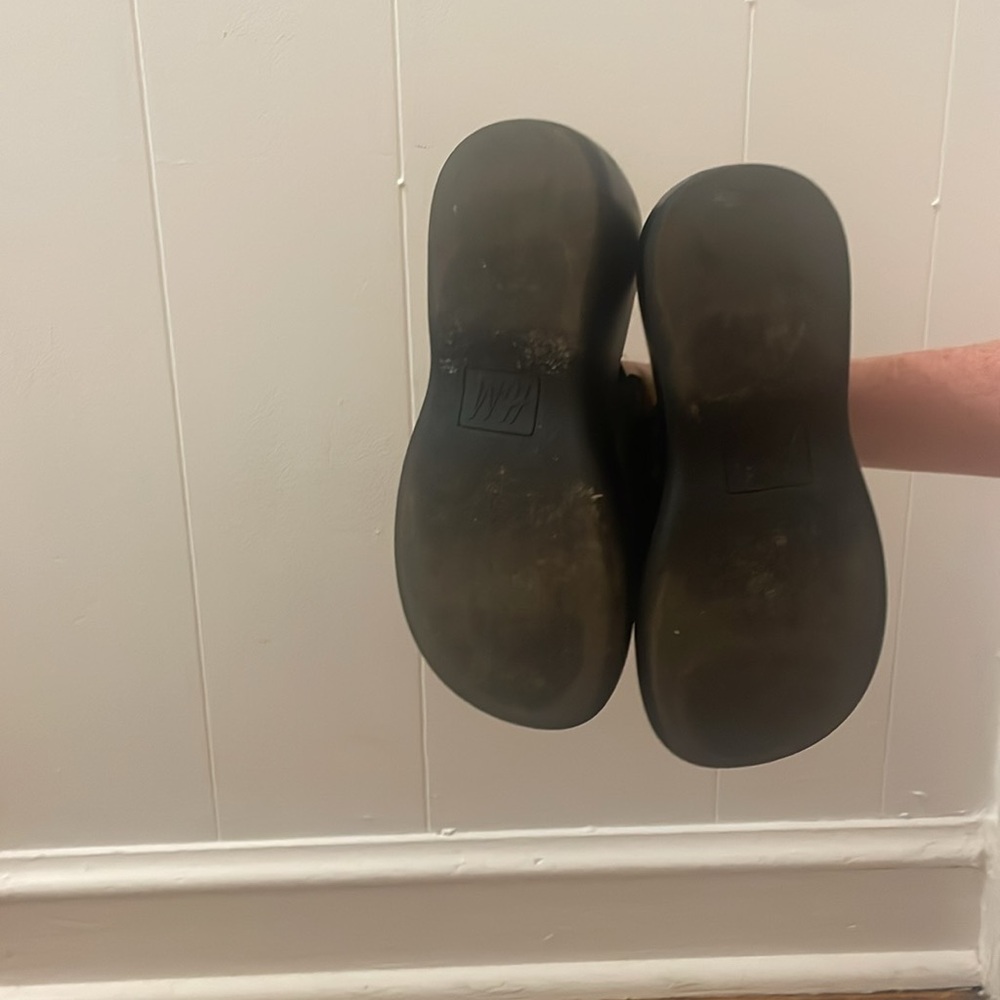 H&M Platforms - Picture 5 of 5